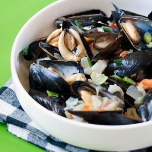 r--Mussels & Vegetables